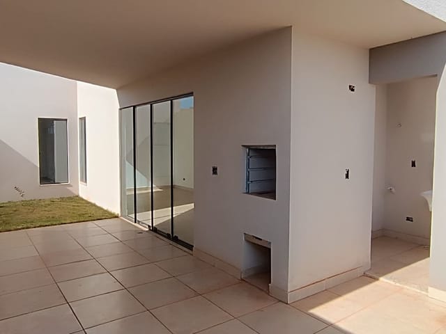 Casa com 126m² 2 quartos e 2 banheiros, à venda, no bairro Residencial Araucária em Cambé