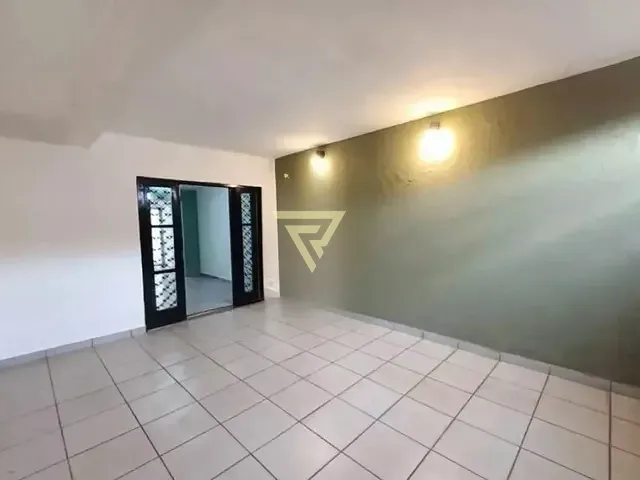 Casa com 107m² 2 quartos e 1 banheiro, para alugar, no bairro Jardim José Sampaio Júnior em Ribeirão Preto
