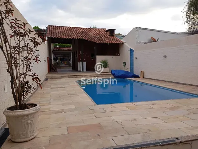 Casa 4 quartos e 1 banheiro, para alugar, no bairro Barreto em Niterói