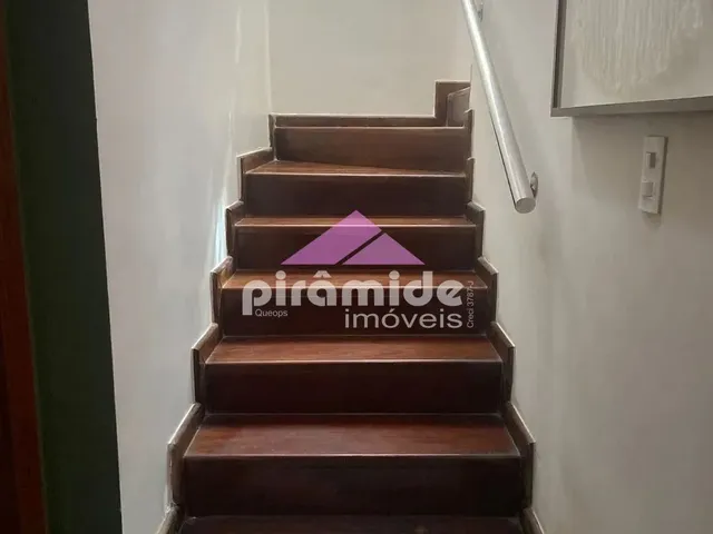 Casa com 400m² 3 quartos e 3 banheiros, à venda, no bairro Jacareí em Jacareí