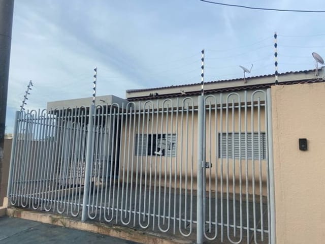 Casa 6 quartos e 6 banheiros, à venda, no bairro Alvorada em Cuiabá