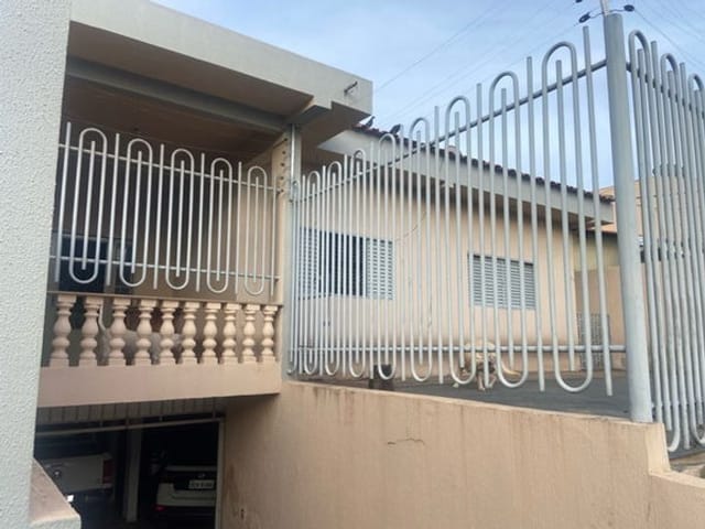 Casa 6 quartos e 6 banheiros, à venda, no bairro Alvorada em Cuiabá