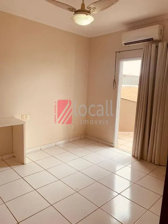 Casa com 3 quartos para aluguel, 300m² — foto 14 de 19