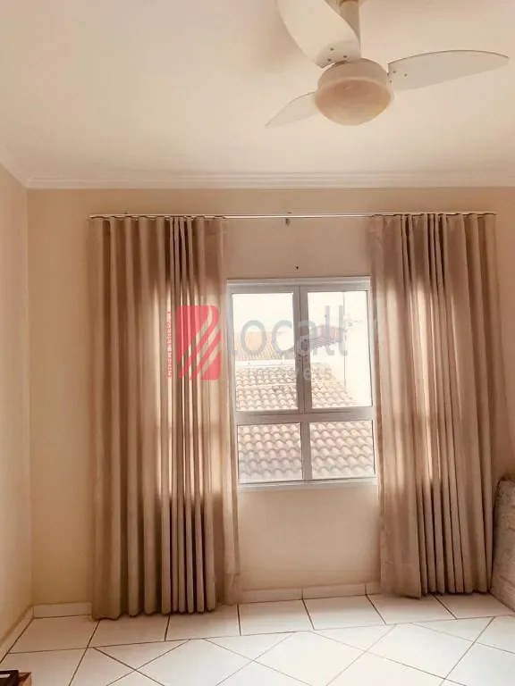 Casa com 3 quartos para aluguel, 300m² — foto 8 de 19
