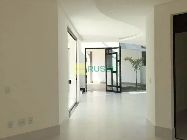 Casa com 450m² 3 quartos e 5 banheiros, à venda, no bairro Reserva da Barra em São José dos Campos