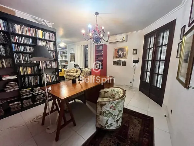 Casa com 148m² 3 quartos e 1 banheiro, para alugar, no bairro Itacoatiara em Niterói