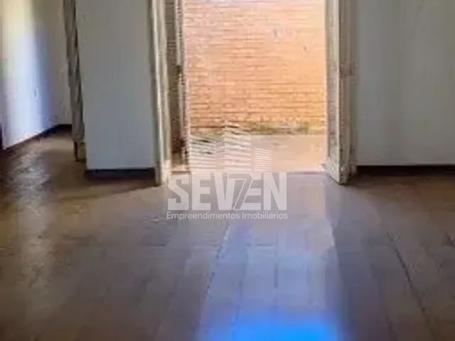 Casa com 280m² 2 quartos e 2 banheiros, à venda, no bairro Jardim Estoril em Bauru