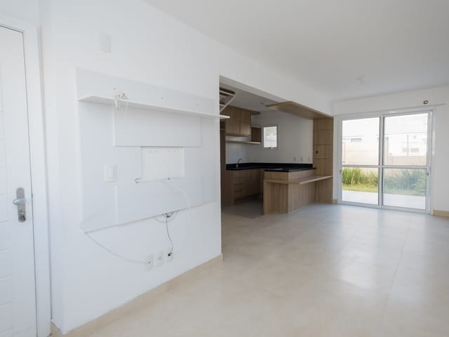Casa com 125m² 3 quartos e 2 banheiros, à venda ou para alugar, no bairro Areal em Pelotas