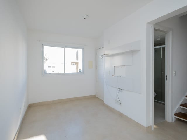 Casa com 125m² 3 quartos e 2 banheiros, à venda ou para alugar, no bairro Areal em Pelotas