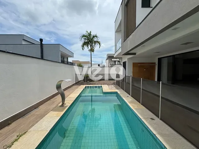 Casa com 300m² 4 quartos e 4 banheiros, para alugar, no bairro Piracangaguá em Taubaté