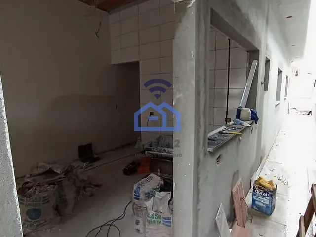 Casa 2 quartos e 1 banheiro, à venda, no bairro Golfinho em Caraguatatuba