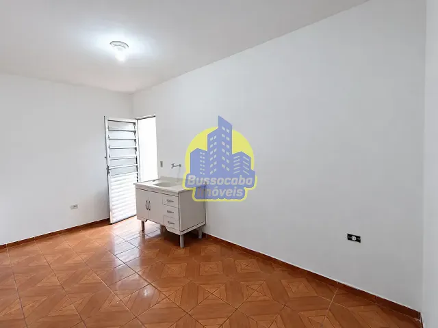 Casa 1 quarto e 1 banheiro, para alugar, no bairro Bussocaba em Osasco