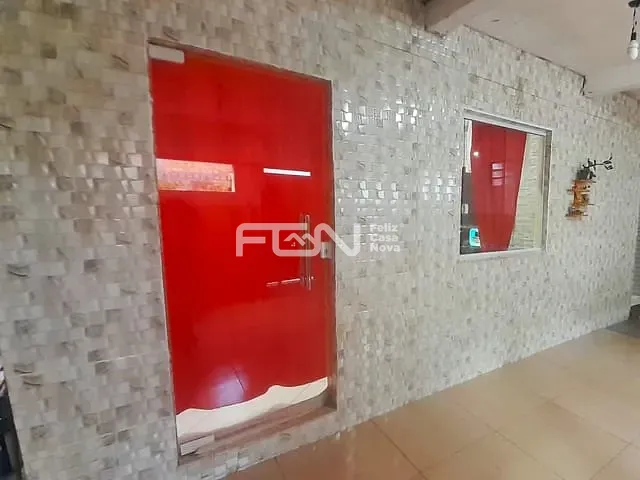 Casa 3 quartos e 2 banheiros, à venda, no bairro Km 25 em Simões Filho