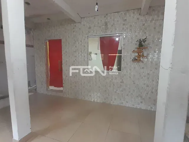 Casa 3 quartos e 2 banheiros, à venda, no bairro Km 25 em Simões Filho