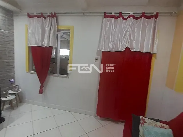 Casa 3 quartos e 2 banheiros, à venda, no bairro Km 25 em Simões Filho