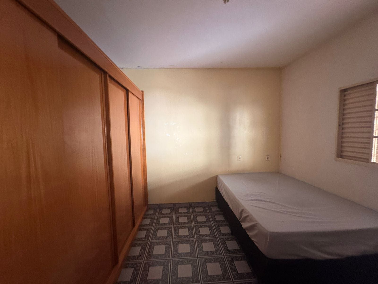 Casa à venda com 2 quartos, 70m² - Foto 11