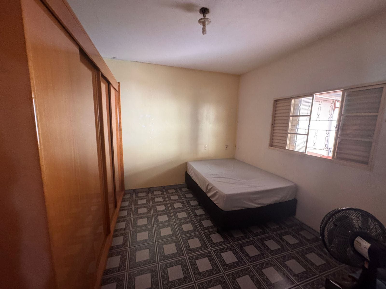 Casa à venda com 2 quartos, 70m² - Foto 13