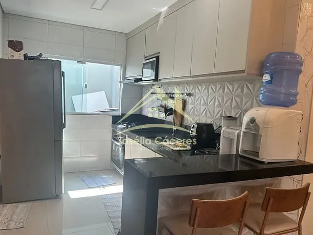 Casa com 250m² 3 quartos e 3 banheiros, à venda, no bairro Imperial em Cuiabá