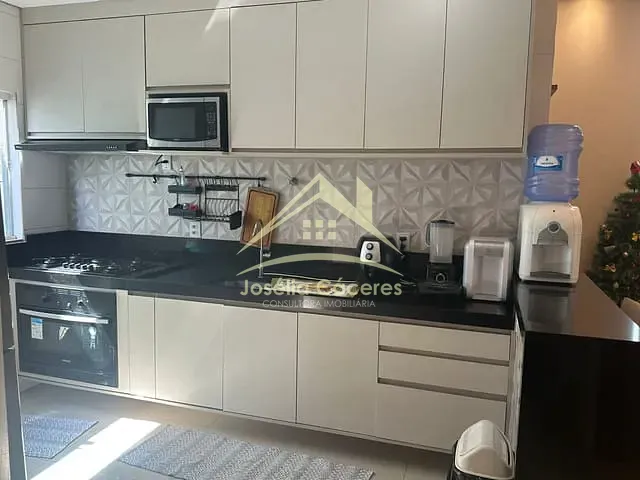 Casa com 250m² 3 quartos e 3 banheiros, à venda, no bairro Imperial em Cuiabá