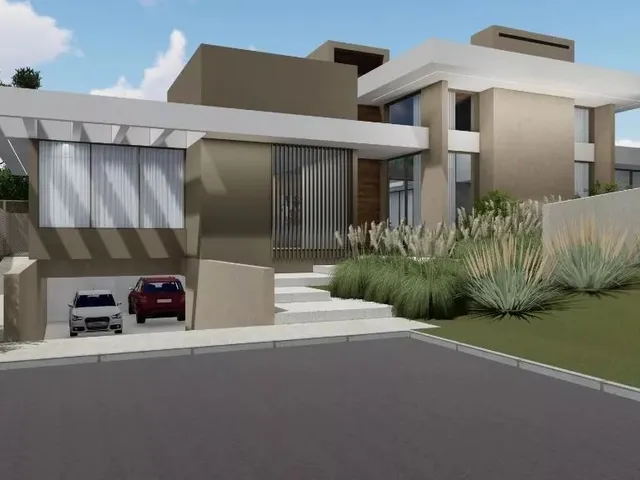 Casa com 2070m² 4 quartos e 5 banheiros, à venda, no bairro Santa Felicidade em Curitiba