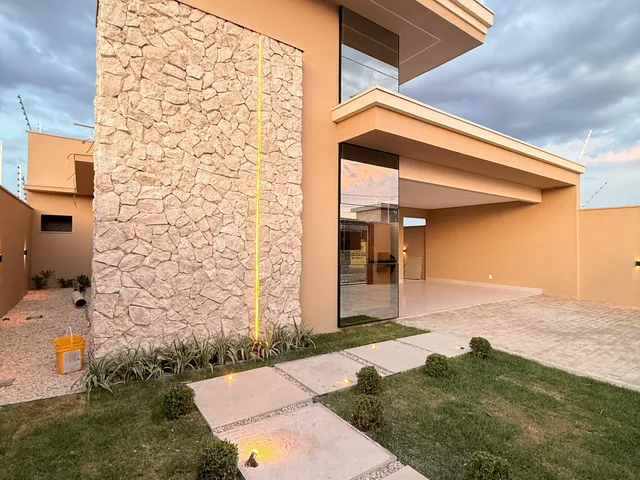 Casa 3 quartos e 1 banheiro, à venda, no bairro Residencial Riviera Suíça em Sinop