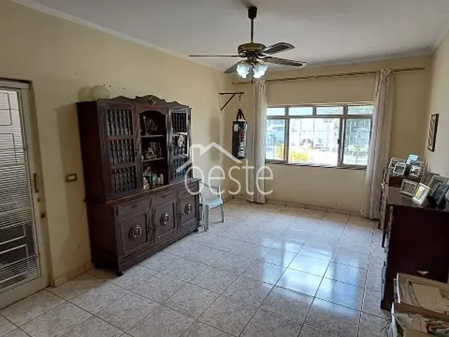 Casa com 260m² 4 quartos e 3 banheiros, à venda, no bairro Centro em Santa Bárbara D'Oeste