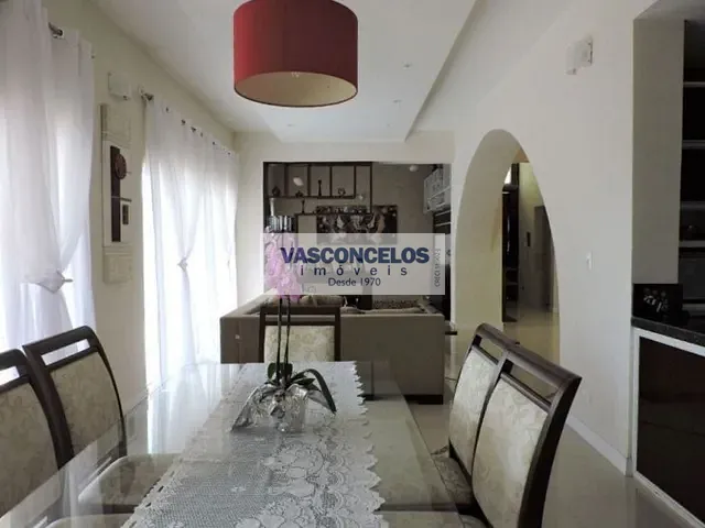 Casa com 1143m² 4 quartos e 6 banheiros, à venda ou para alugar, no bairro Altos da vila Paiva em São José dos Campos