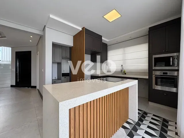 Casa 4 quartos e 4 banheiros, para alugar, no bairro Piracangaguá em Taubaté