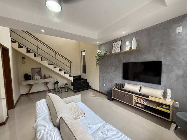 Casa com 115m² 2 quartos e 2 banheiros, à venda, no bairro Lagoa em Macaé