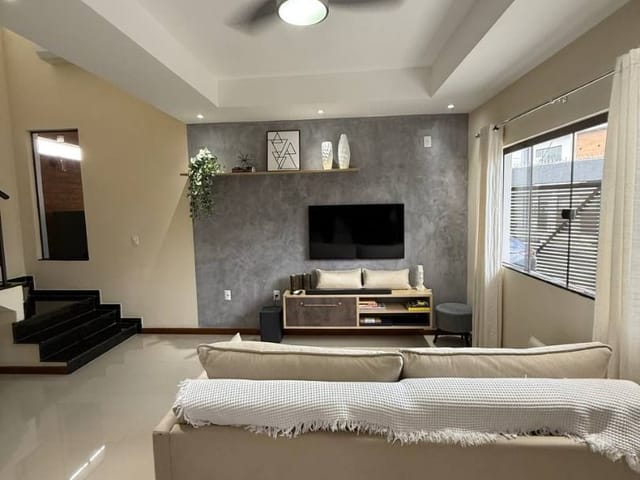 Casa com 115m² 2 quartos e 2 banheiros, à venda, no bairro Lagoa em Macaé