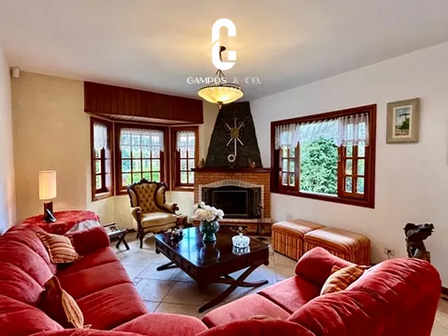 Casa com 1154m² 6 quartos e 8 banheiros, à venda, no bairro Aldeia Austríaca em Campos do Jordão