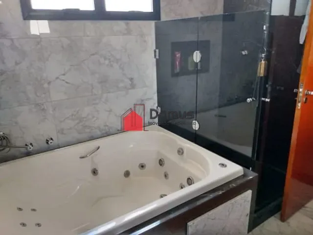 Casa com 420m², à venda, no bairro Parque das Nações em Pindamonhangaba