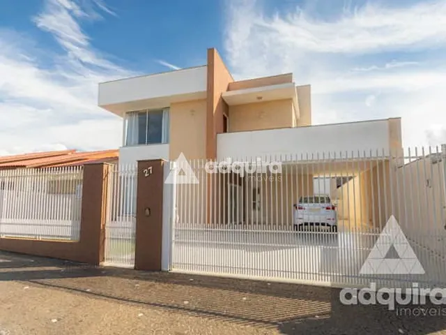 Sobrado com 525m² 3 quartos e 4 banheiros, à venda, no bairro Uvaranas em Ponta Grossa