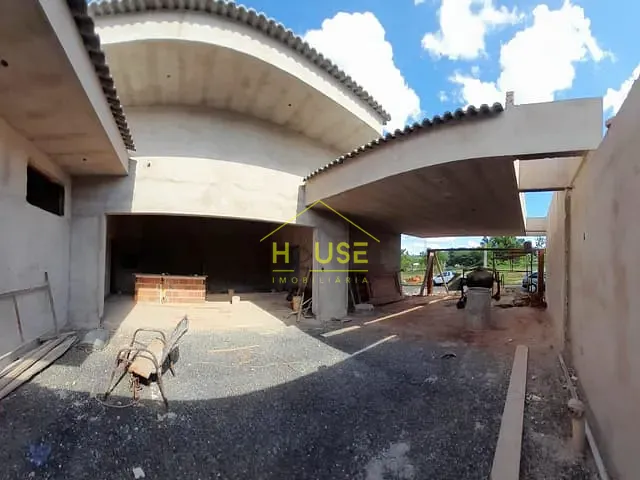 Casa com 206m² 3 quartos e 3 banheiros, à venda, no bairro Jardim Barcelona em Votuporanga