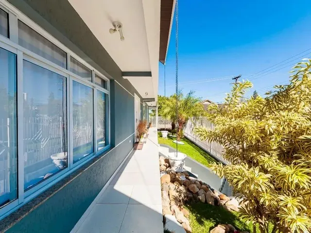 Casa com 360m² 4 quartos e 4 banheiros, à venda, no bairro Santo Inácio em Curitiba