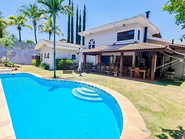 Casa com 1000m² 4 quartos e 6 banheiros, à venda, no bairro Joapiranga em Valinhos
