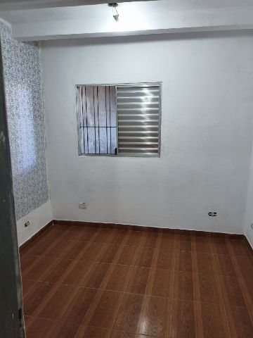 Casa com 45m² 1 quarto e 1 banheiro, para alugar, no bairro Parque Independência em São Paulo