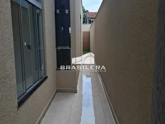 Casa 3 quartos e 3 banheiros, à venda, no bairro Mansões Paraíso em Aparecida de Goiânia