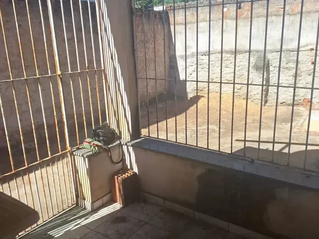Casa com 123m² 2 quartos e 1 banheiro, à venda, no bairro Parque Leopoldina em Campos dos Goytacazes