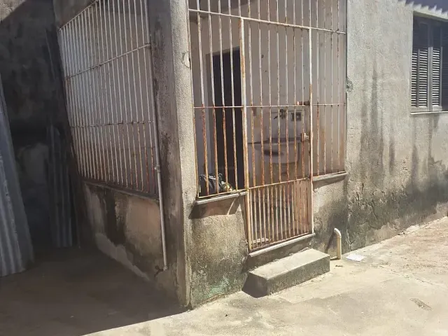 Casa com 123m² 2 quartos e 1 banheiro, à venda, no bairro Parque Leopoldina em Campos dos Goytacazes