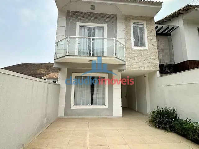 Casa 3 quartos e 3 banheiros, à venda, no bairro Jardim Amália em Volta Redonda