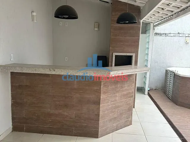 Casa 3 quartos e 3 banheiros, à venda, no bairro Jardim Amália em Volta Redonda