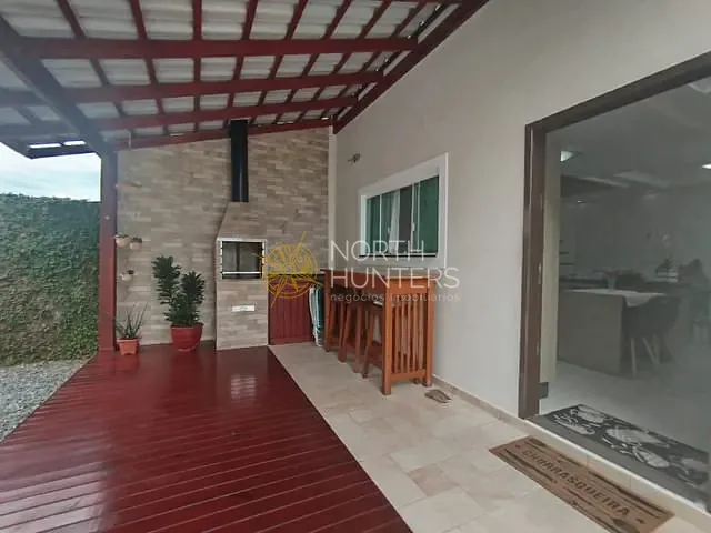 Sobrado com 321m² 4 quartos e 3 banheiros, à venda, no bairro Jardim Iririú em Joinville