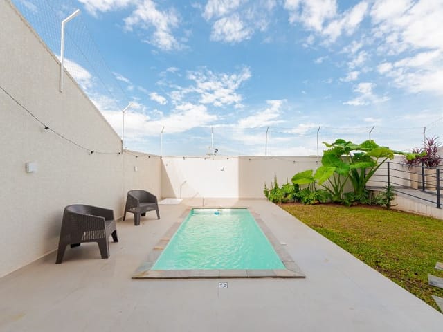 Casa com 300m² 4 quartos e 5 banheiros, à venda, no bairro Santa Felicidade em Curitiba