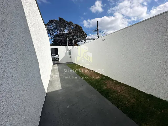 Casa 2 quartos e 2 banheiros, à venda, no bairro Candelária em Belo Horizonte