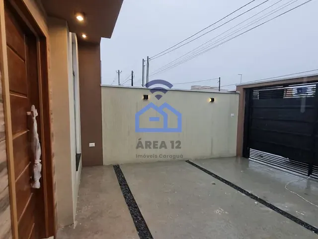 Casa com 125m² 2 quartos e 2 banheiros, à venda, no bairro Balneário dos Golfinhos em Caraguatatuba