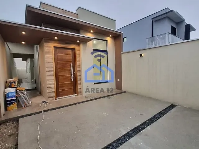 Casa com 125m² 2 quartos e 2 banheiros, à venda, no bairro Balneário dos Golfinhos em Caraguatatuba