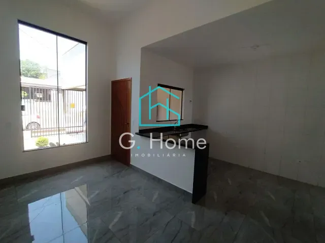 Casa com 125m² 2 quartos e 2 banheiros, à venda, no bairro Colinas em Londrina
