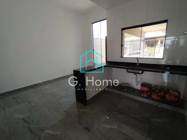 Casa com 125m² 2 quartos e 2 banheiros, à venda, no bairro Colinas em Londrina