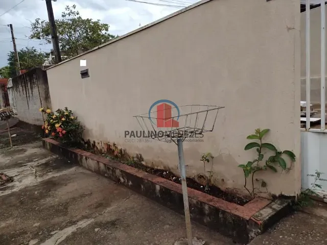 Casa com 300m² 2 quartos e 2 banheiros, à venda, no bairro Balneário Riviera em Americana